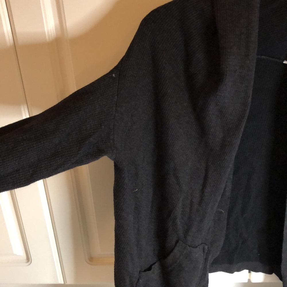 Lululemon reversible yogi cabin black / grey sweater. Pockets! - Picture 3 of 7